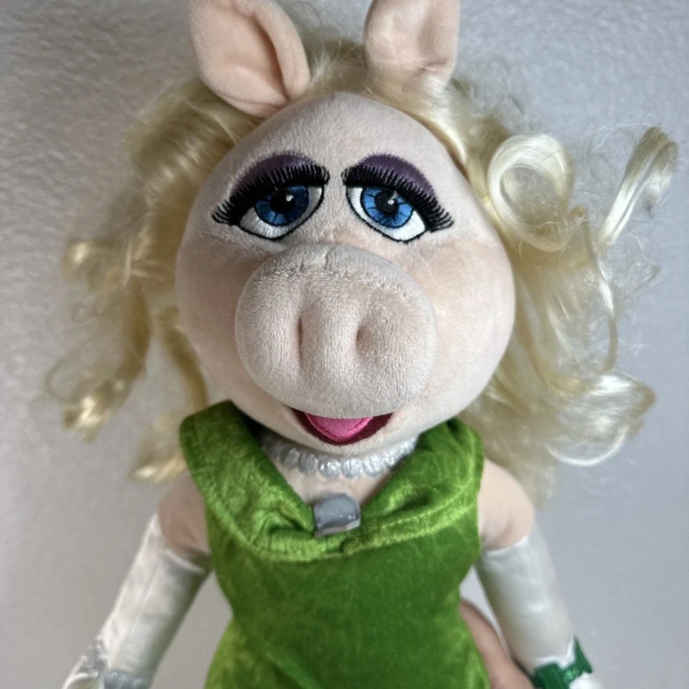 Disney Store Miss Piggy 20